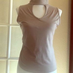 Tmg New York Tan Turtleneck Tank 💋